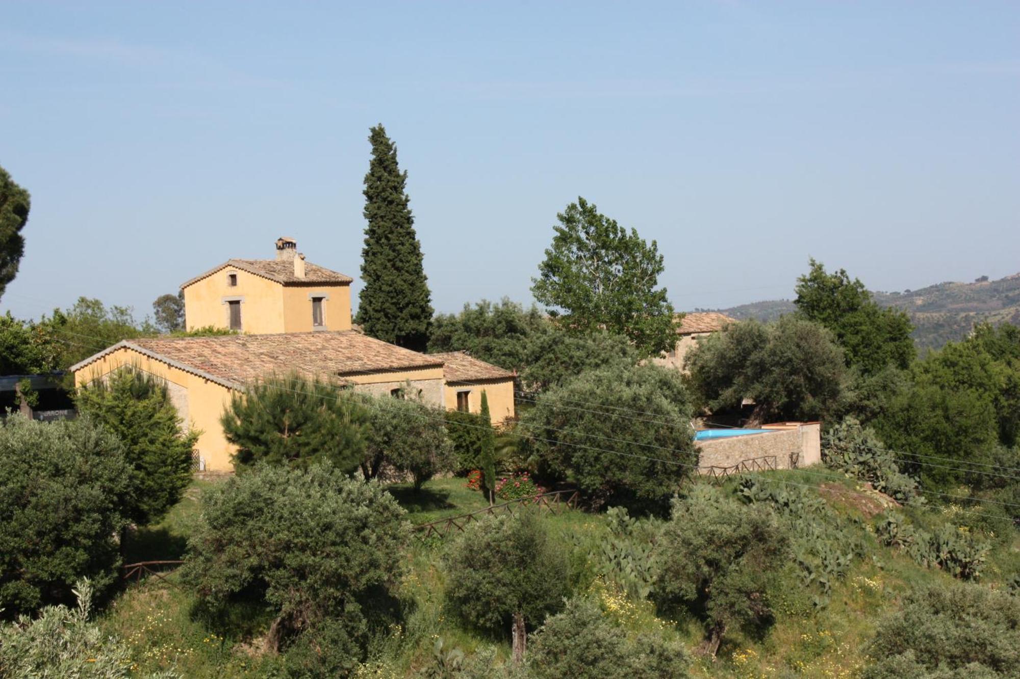 Santa Severina Azienda Agrituristica Biologica Il Querceto מראה חיצוני תמונה