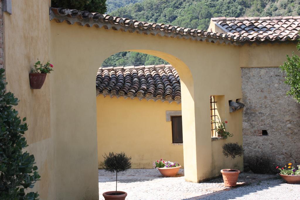 Santa Severina Azienda Agrituristica Biologica Il Querceto מראה חיצוני תמונה