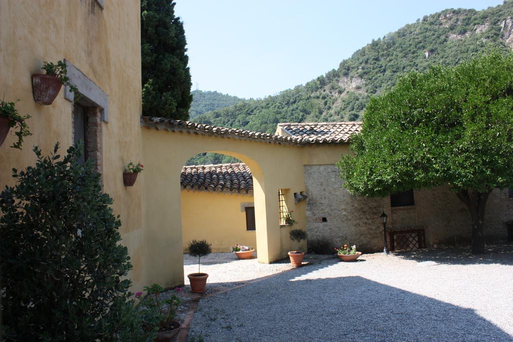 Santa Severina Azienda Agrituristica Biologica Il Querceto מראה חיצוני תמונה