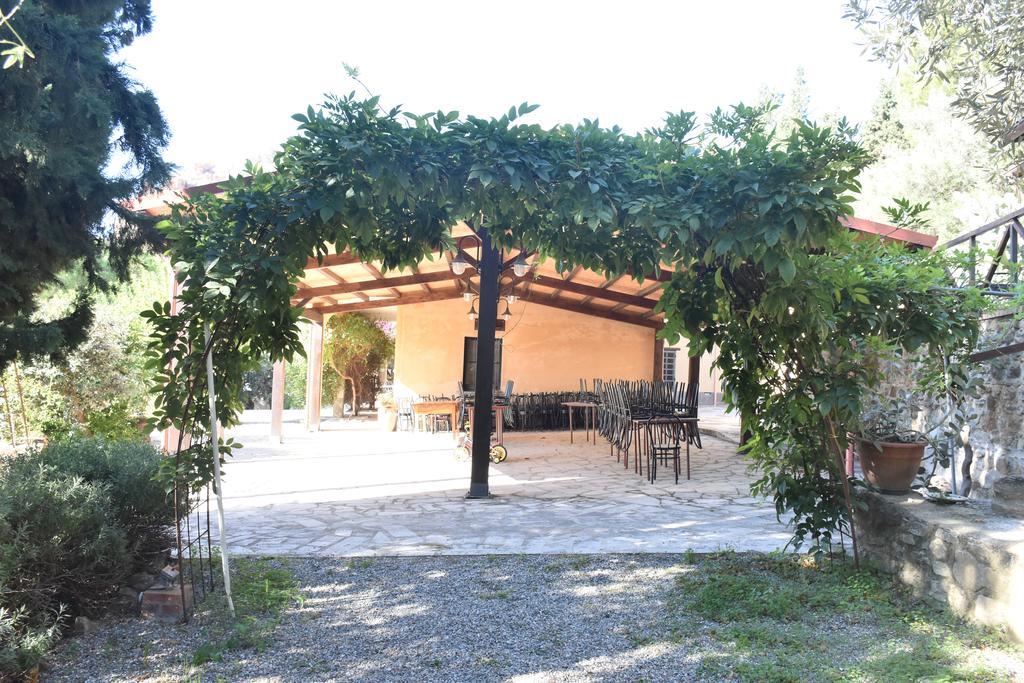 Santa Severina Azienda Agrituristica Biologica Il Querceto מראה חיצוני תמונה